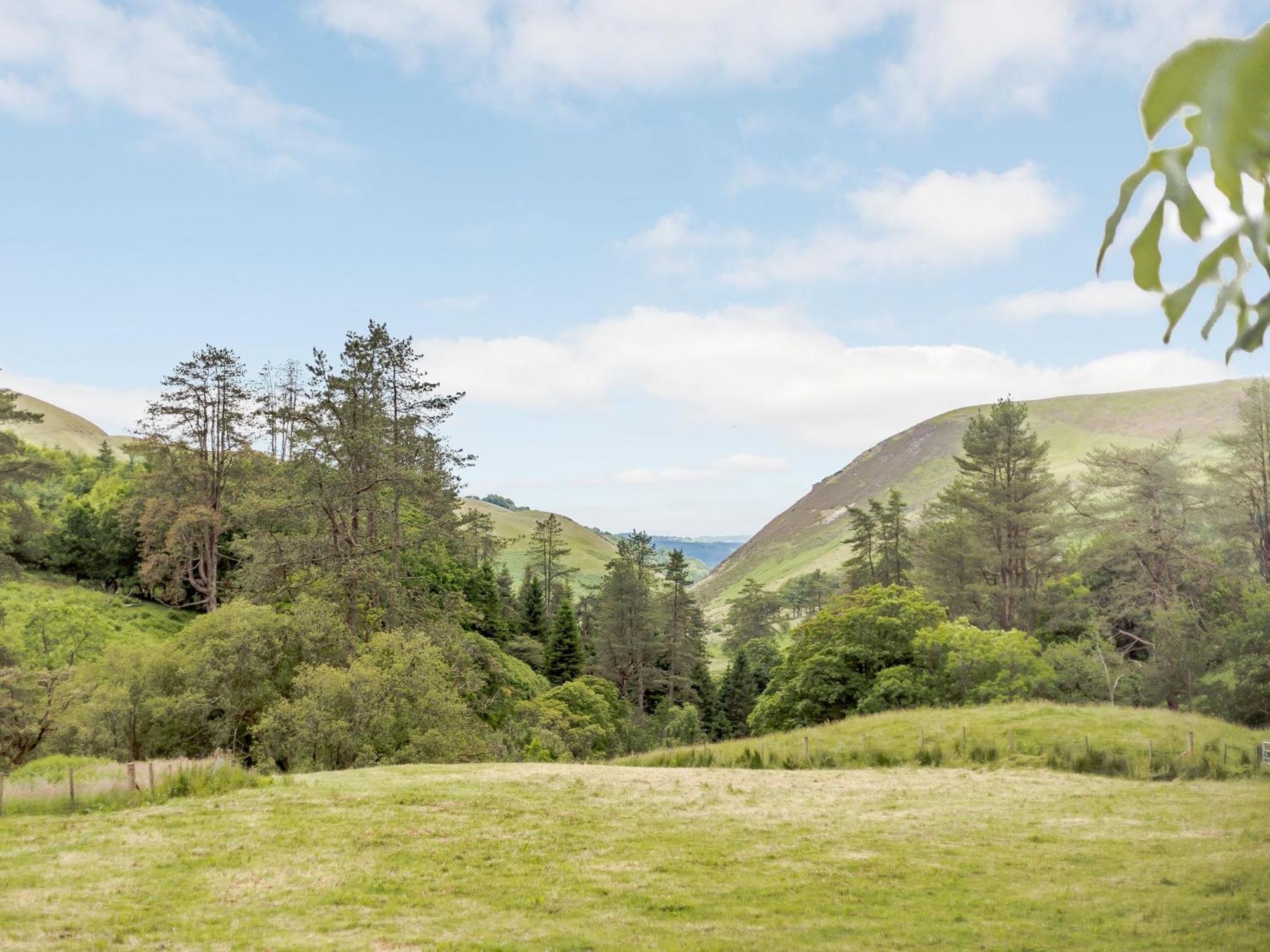 Вилла Cwm Dulas Llanddewi-Brefi Экстерьер фото